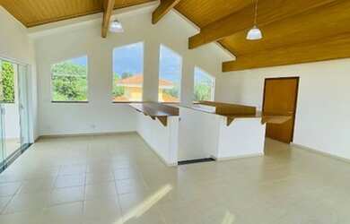 Imagem: A casa em condomínio possui 3 Dormitórios, 5 Banheiros, 4