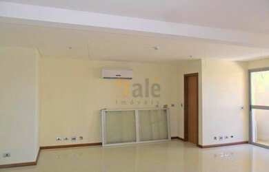 Imagem: O depósito possui 2 Vagas na garagem, 58m² de Área e está