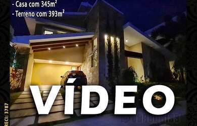 Imagem: A casa em condomínio possui 4 Dormitórios, 4 Banheiros, 4