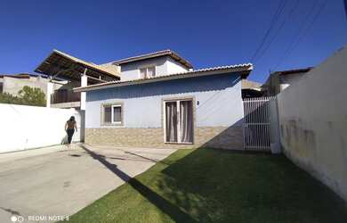 Imagem: A casa em condomínio possui 4 Dormitórios, 4 Banheiros, 2