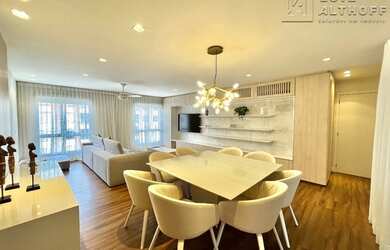 Imagem: O apartamento possui 3 Dormitórios, 3 Banheiros, 2 Vagas na