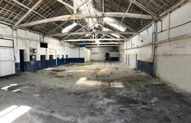 Imagem: O depósito possui 780m² de Área e está localizado em Santo