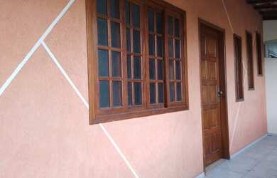 Imagem: A casa em condomínio possui 1 Dormitório, 1 Banheiro, 1 Vaga