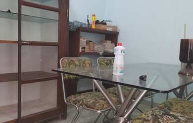 Imagem 2: Casa para venda possui 350 metros quadrados com 4 quartos em Santa Terezinha - Juiz de For