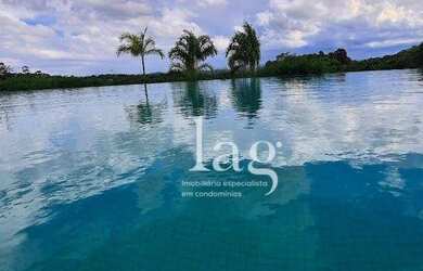 Imagem: O terreno à venda possui 420m² de Área e está localizado