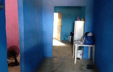 Imagem: A casa possui 2 Dormitórios, 1 Banheiro, 1 Vaga na garagem