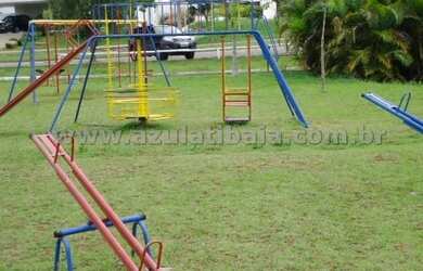 Imagem: A casa em condomínio possui 4 Dormitórios, 4 Banheiros, 4