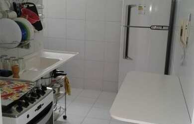 Imagem: O apartamento possui 2 Dormitórios, 1 Banheiro e 1 Vaga na