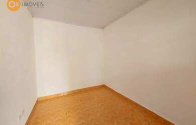 Imagem: A casa possui 3 Dormitórios, 2 Banheiros, 3 Vagas na garagem