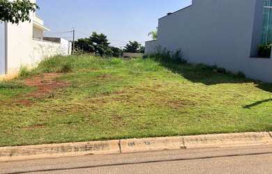 Imagem: O terreno possui 250m² de Área e está localizado em Centro