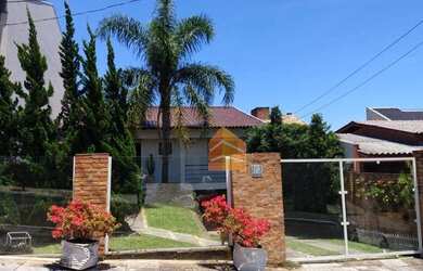 Imagem: A casa em condomínio possui 2 Dormitórios, 1 Banheiro, 90m²