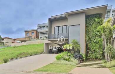 Imagem: A casa em condomínio possui 4 Dormitórios, 5 Banheiros, 4