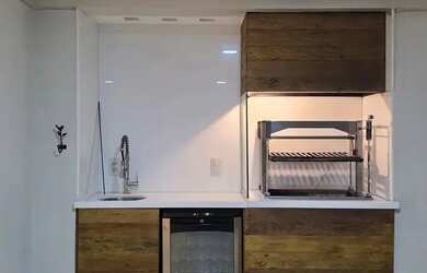 Imagem: O apartamento possui 3 Dormitórios, 5 Banheiros, 3 Vagas na