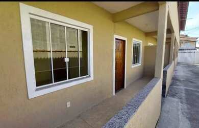 Imagem: A casa possui 1 Dormitório, 1 Banheiro, 1 Vaga na garagem e