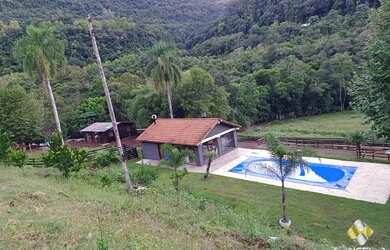 Imagem: A fazenda possui 70m² de Área e está localizado em Santa