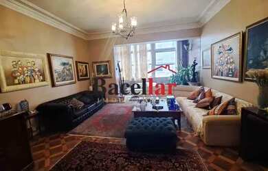 Imagem: O apartamento possui 3 Dormitórios, 3 Banheiros, 1 Vaga na