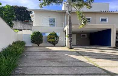 Imagem: A casa em condomínio possui 3 Dormitórios, 4 Banheiros, 5