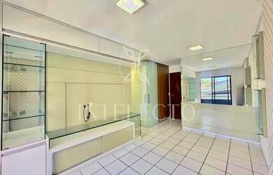 Imagem: O apartamento possui 2 Dormitórios, 2 Banheiros, 2 Vagas na