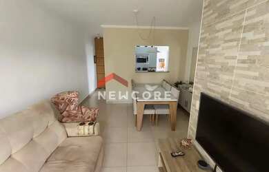 Imagem: O apartamento possui 3 Dormitórios, 1 Banheiro, 1 Vaga na garagem