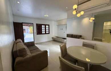 Imagem: A casa em condomínio possui 3 Dormitórios, 1 Banheiro, 2 Vagas