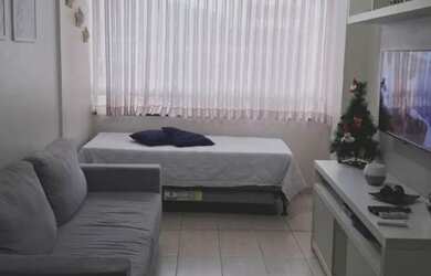 Imagem: O apartamento possui 1 Dormitório, 1 Banheiro, 1 Vaga na garagem