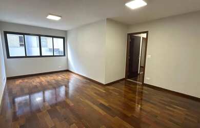 Imagem: O apartamento possui 4 Dormitórios, 3 Banheiros, 2 Vagas na