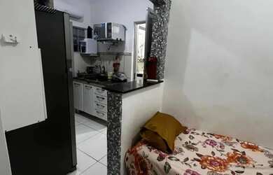 Imagem: A kitnet possui 1 Dormitório, 1 Banheiro, 1 Vaga na garagem