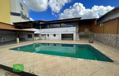 Imagem 2: Casa 04 quartos 02 suítes, piscina, sauna 6 vagas -Fonte Grande em Contagem/MG