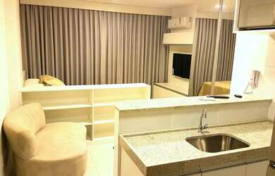 Imagem: O apartamento possui 1 Dormitório, 1 Banheiro, 1 Vaga na garagem