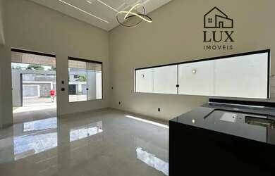 Imagem: A casa em condomínio possui 3 Dormitórios, 4 Banheiros, 3