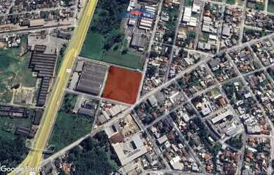 Imagem: O terreno possui 10.000m² de Área e está localizado em Vacchi