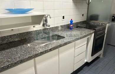 Imagem: O studio à venda possui 1 Dormitório, 1 Banheiro, 1 Vaga na