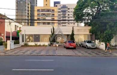 Imagem: O depósito possui 5 Vagas na garagem, 432m² de Área e está