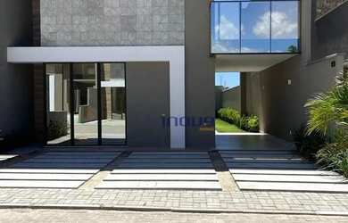 Imagem: A casa em condomínio possui 3 Dormitórios, 4 Banheiros, 3