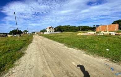 Imagem: O terreno possui 200m² de Área e está localizado em Unamar