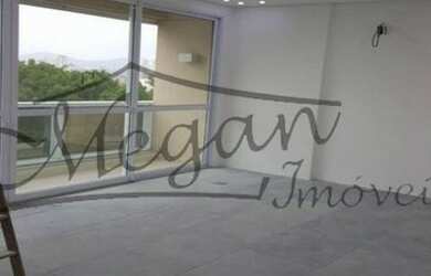 Imagem: O depósito possui 1 Vaga na garagem e 58m² de Área e está