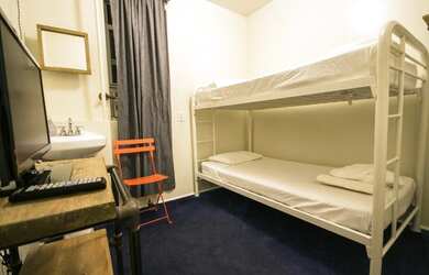 Imagem: O quarto possui Área de serviço e está localizado em Luz