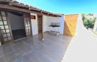 Imagem: A casa em condomínio possui 3 Dormitórios, 3 Banheiros, 1