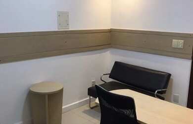 Imagem: O depósito possui 1 Vaga na garagem, 38m² de Área e está