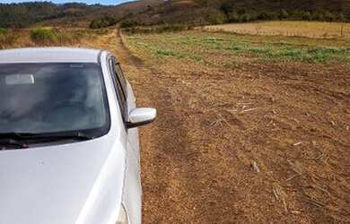 Imagem: A chácara possui 1500m² de Área e está localizado em Jardim