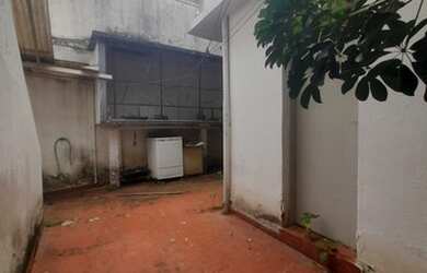 Imagem 8: Casa para venda possui 350 metros quadrados com 4 quartos em Santa Terezinha - Juiz de For