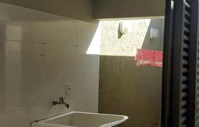 Imagem: A casa possui 4 Banheiros, 3 Vagas na garagem, 300m² de Área