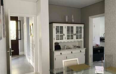 Imagem: A casa em condomínio possui 4 Dormitórios, 5 Banheiros, 4