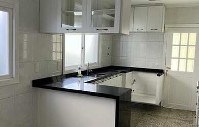 Imagem: A casa em condomínio possui 3 Dormitórios, 5 Banheiros, 4