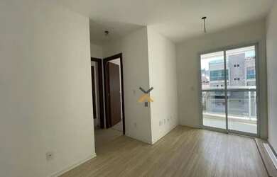 Imagem: O apartamento possui 2 Dormitórios, 2 Banheiros, 2 Vagas na