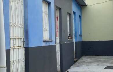 Imagem: O quarto possui Ar-condicionado e está localizado em Distrito