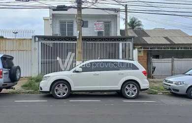 Imagem: O depósito possui 2 Vagas na garagem, 150m² de Área e está