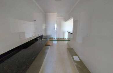 Imagem: O apartamento possui 3 Dormitórios, 1 Banheiro, 2 Vagas na