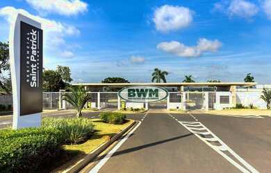 Imagem: A casa em condomínio possui 5 Dormitórios, 5 Banheiros, 5