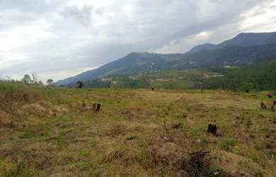 Imagem: O terreno possui 1.000m² de Área e está localizado em Centro